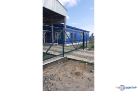 Изготовление откатных ворот с заполнением 3D сеткой для Коне заводского хозяйства в Омской области.