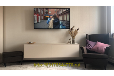 017 Подвесная тумба.
Материал корпуса и фасадов - ЛДСП EGGER U156 Бежевый песок, st9.
Фурнитура - Blum (Австрия).
