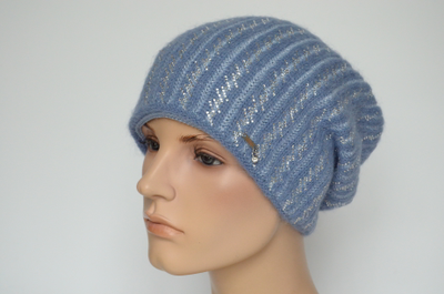 zhenskaya-shapka-so-strazami-vizio-italiya-8000-cl-fioletovaya