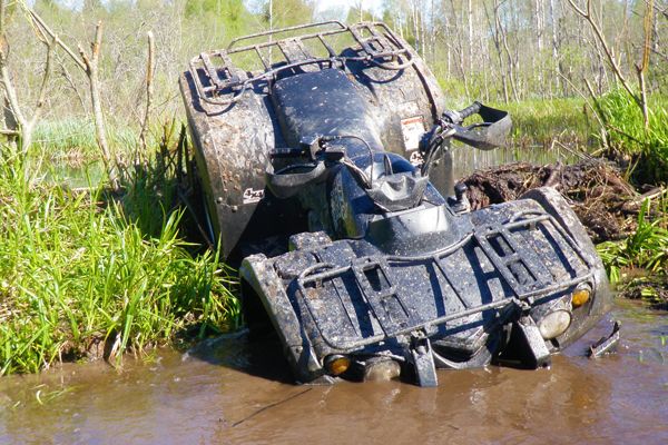 Утопленный квадроцикл