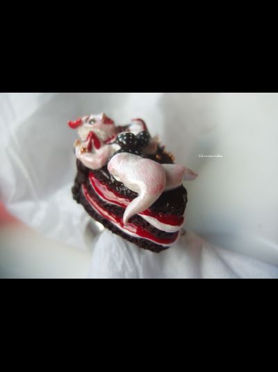 Пин-ап кольцо "Утро Фифеи" с вкусным тортиком