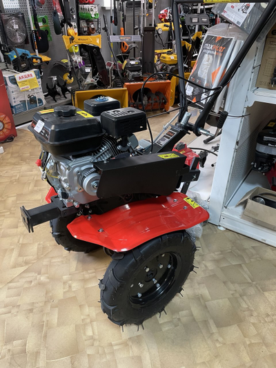 Мотоблок бензиновый Рысь МБР 7-10 ПРО колеса 4*10