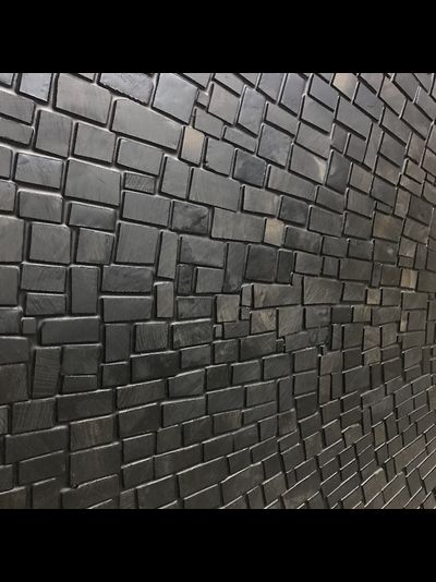 ресепшн мозаика из спилов мореного дуба