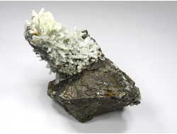 Пирротин, Кварц, Сфалерит (Марматит), Россия, Дальнегорск (95*67*55 мм, 349 г) №26198