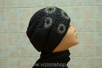 Красивый женский берет и шарф итальянский