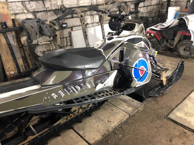 Наклейки на снегоход SKI DOO summit 2008 - 2013