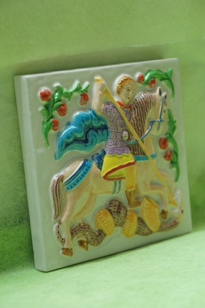 Георгий Победоносец (изразцовая плитка)