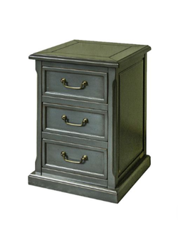 Тумба прикроватная с 3 выдвижными ящиками.