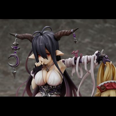 Фигурка 1/8 Danua