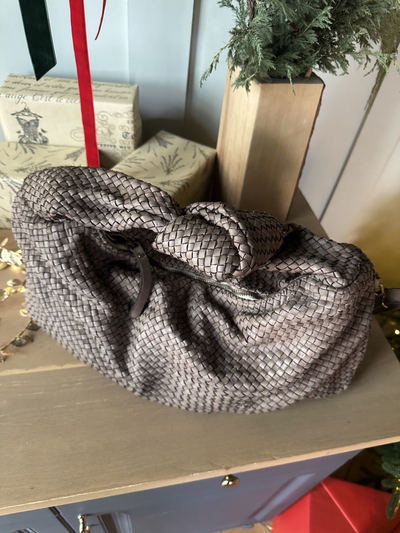 Женская большая плетеная сумка хобо из натуральной винтажной кожи Vera Pelle цвет тауп. Арт. 0268372