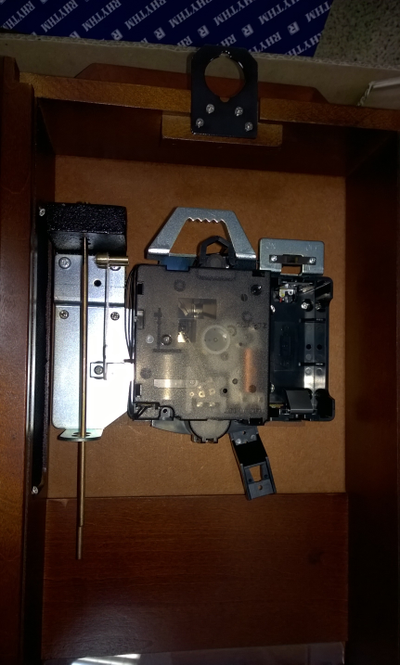 Настенные часы Rhythm CMJ586NR06