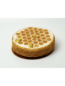 Торт Медовый с брусникой (1 кг)