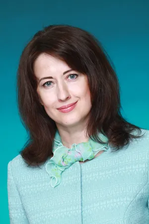 •	Опыт в HR-сфере – с 2003 года •	Опыт карьерного 