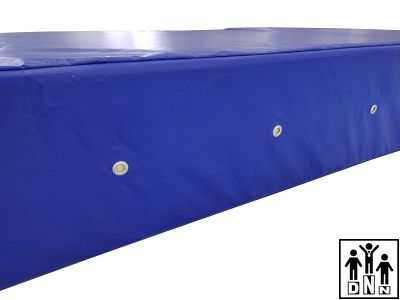 Место приземления для прыжков 1х2х0,4 м, Плотность поролона 22 кг/м3, 1 мат DNN