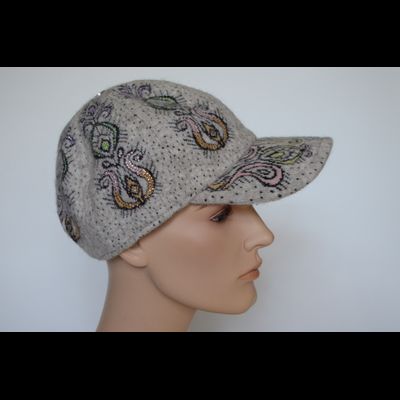 Зимняя бейсболка со стразами Vizio Италия 1037 VE