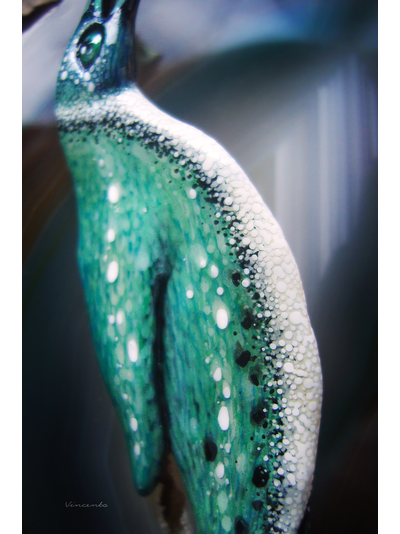 Брошь с изумрудом &quot;Заполярный пингвин Альраи, ледяная птица&quot;