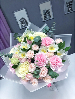 Сборный букет пастель с эвкалиптом