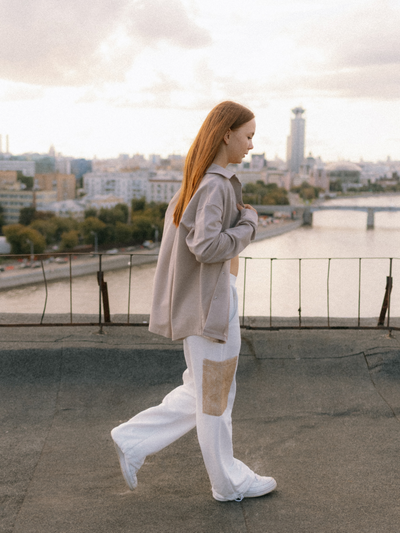 Брюки с накладными карманами из мешковины