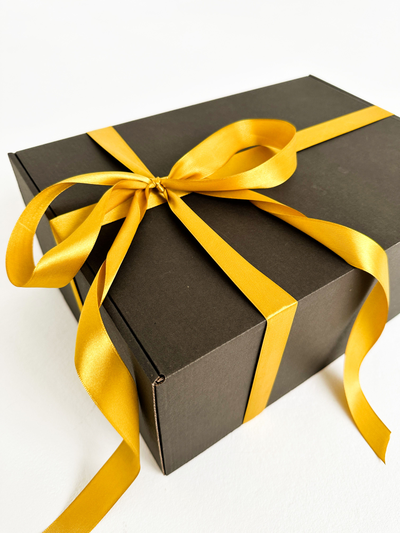 2 шт. - Черная подарочная коробка GILEV 37x26x12см с золотой лентой и наполнителем