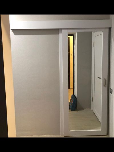 СДВИЖНАЯ ДВЕРЬ (КУПЕ)/ OPTIMA PORTE/ TURIN 501.1/ ЗЕРКАЛО О ОДНОЙ СТОРОНЫ/ БЕЛЫЙ МОНОХРОМ