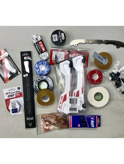 ХОККЕЙНЫЕ АКСЕССУАРЫ & БАУЛЫ