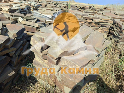 Серо зеленый песчаник толстяк