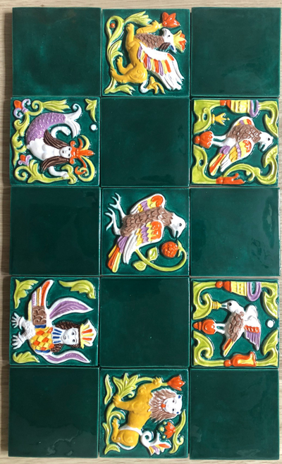 Изразцовая плитка "Древние символы" (гладкая)