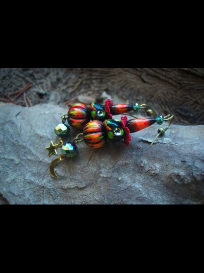 "Колыбельная с острова Кваковки", волшебные серьги с лягушками, тыковками и хрустальными бусинами