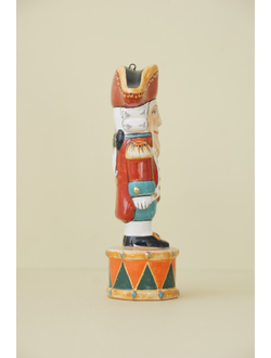 Щелкунчик на барабане