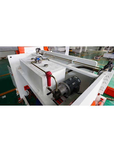 Гидравлический листогибочный пресс с ЧПУ и автоматической компенсацией прогиба MetMachine SBPA-8025D