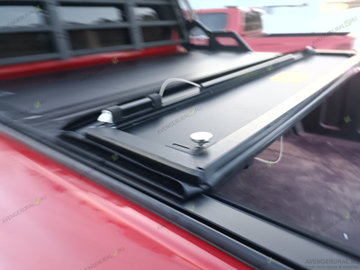 Жёсткая 4-секционная крышка HAL Pro на Changan Hunter Plus: магниты для фиксации и защёлки с тросами