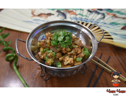 Жаренная цветная капуста со свининой в чане干锅菜花450гр