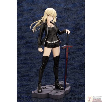 Фигурка 1/7 Сейбер Альтер (Saber Alter Casual ver.)