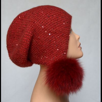 Красная женская шапка ушанка вязаная с помпонами Vizio 6463