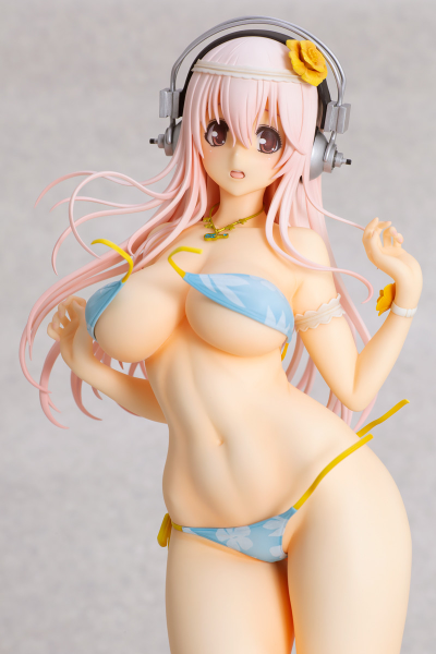 Фигурка 1/4.5 Сонико (Super Sonico Summer Vacation ver.)