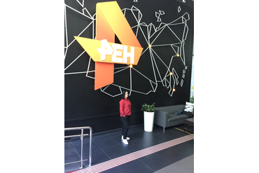 Начало работ. Не сфотографировался на объекте для соц.сетей, считай что там не был (высказывание нашего smm специалиста) ;)
Впереди всего 3 дня и просьба заказчика за них все успеть сделать.