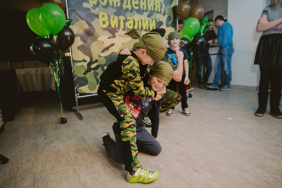 День рождения в военном стиле