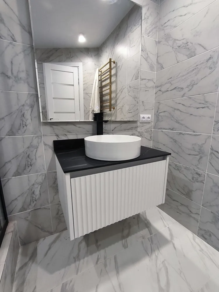 Установка раковины и смесителя