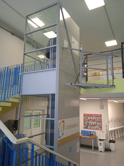 Лифтрон-4000 Подъемная платформа с ограждением шахты с высотой подъема до 13 метров. (стоимость зависит от высоты подъема и комплектации)