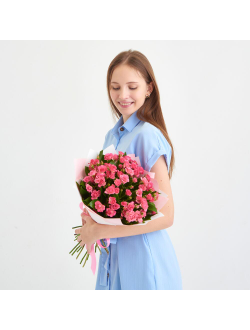 11 розовых кустовых роз