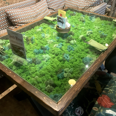 мебель для ресторана, мебель для кафе, мебель для бара, эко стиль, стеклянный стол, мох в интерьере