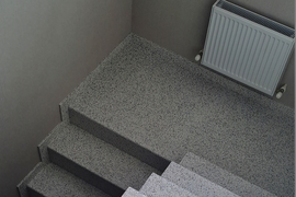 С поворотом 180 градусов с площадкой