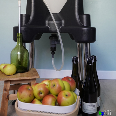 Емкость ЦКТ 35 л с подставкой (комплектация стандарт)