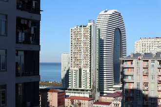 Продаётся 3-х комнатная квартира с видом на море. 30-й этаж, ЖК "МегаПалас", Батуми