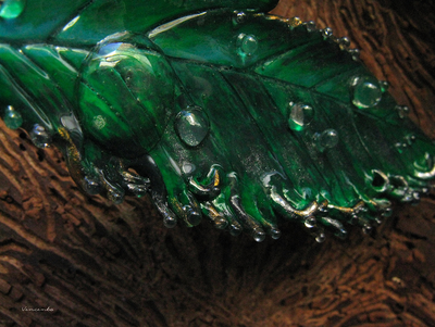 Весенняя брошь "Листок Павлинникуса" - волшебный подарок к 8 марта!