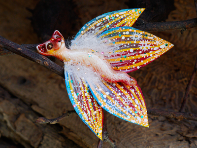 "Бабочка Вогненной Лисички", кулон из глины и шёлка