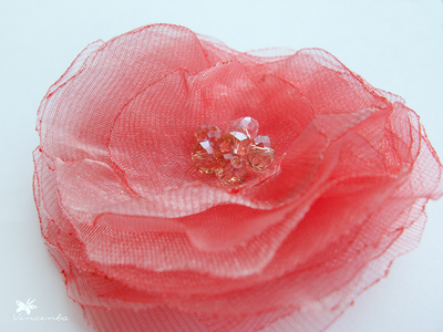 Брошь-цветок из органзы "Нежность"