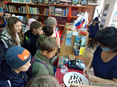 ДЕТСКАЯ ПЕШЕХОДНАЯ ЭКСКУРСИЯ С ЭЛЕМЕНТАМИ КВЕСТА "КАЛУГА 200 ЛЕТ НАЗАД"