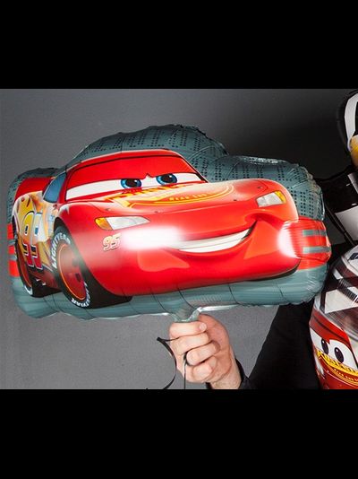 Красная машина