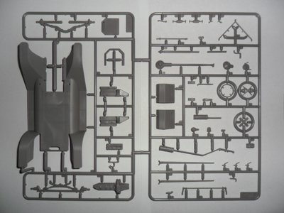 Сборная модель: (ICM 24004) Американский пожарный автомобиль Model T 1914 Firetruck